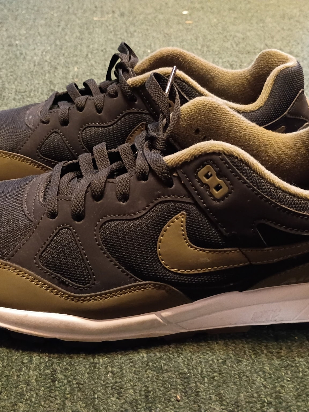 Nike Men's Sneakers in Black and Olive Drab
